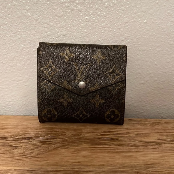 Louis Vuitton Other - Louis Vuitton wallet